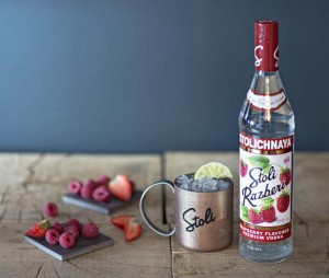 Stoli Very Berry Mule - © Philippe Levy